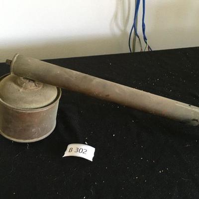 Vintage Oil Tin 4 (B302)