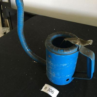 Vintage Oil Tin 8 (B306)