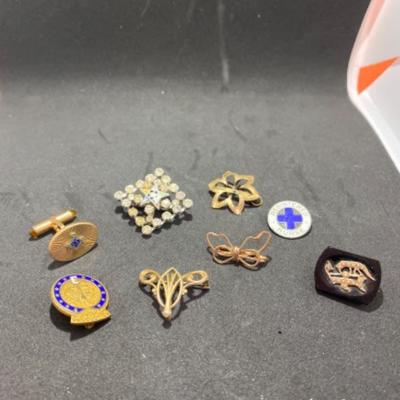 Lot # 647 Lot of Misc. Masonic Pins 