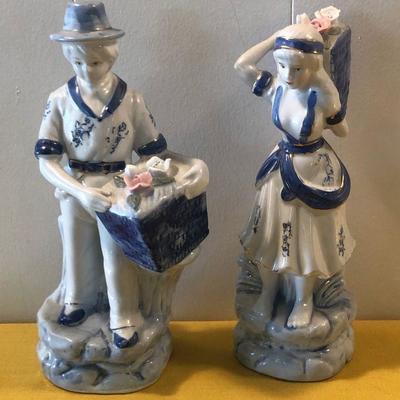 #32 Blue Figurines Peasant Boy & Girl 