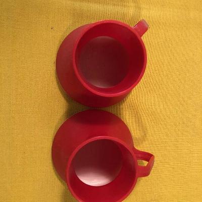 #90 Vintage Plastic Tippy Mugs