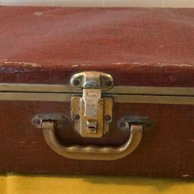 #141 Little Metal CUTE! Suitcase 