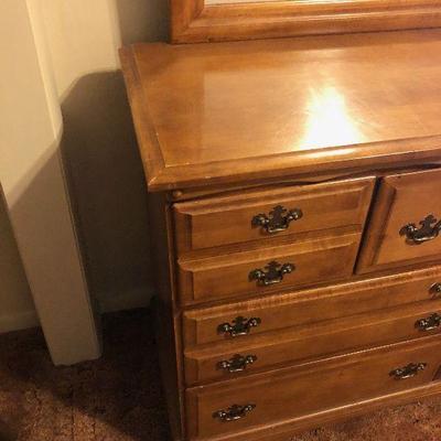 #171 Colonial Maple Wood 7 Drawer DRESSER 