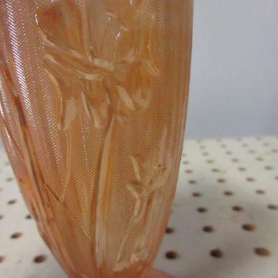 Lot 19 - Carnival Glass Vase