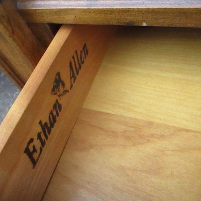Lot 33 - Ethan Allen Furniture 