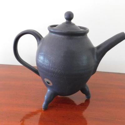 Clay Asian Style Kettle or Lidded Pot 8