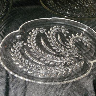 4 crystal platters