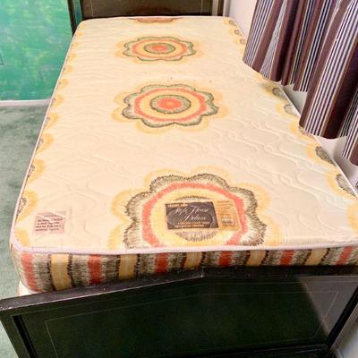 #76    PAIR ANTIQUE ART DECO METAL FRAME TWIN BEDS