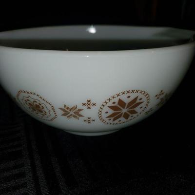 Vintage Pyrex with Brown
