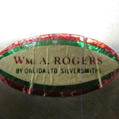 5-125  Wm Rogers Silverplate covered dish