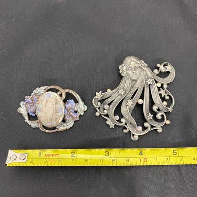 .51. Hummel & Other Pewter Brooches