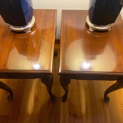 105: Pair of Queen Anne Style End Tables 
