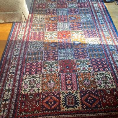 126: Vintage Oriental Wool Hand Knotted Qum Rug 