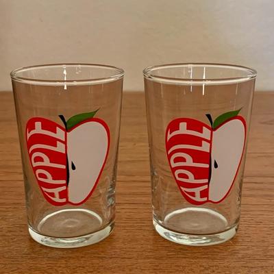 Lot 26 - Vintage Juice Glasses
