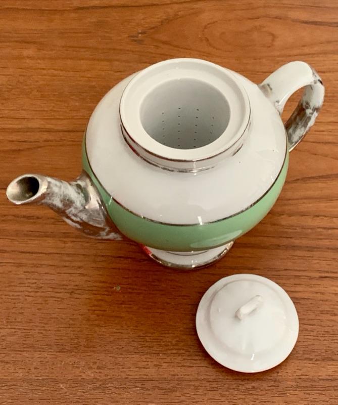 Lot 27 Vintage McCormick Teapot