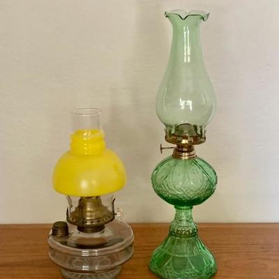 Lot 30 - Vintage Oil / Kerosene Lamps