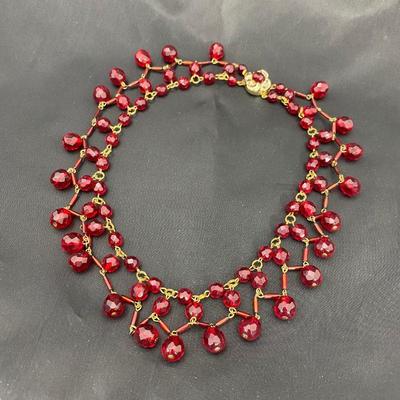 .73. Mid-Century Red Glass Necklace
