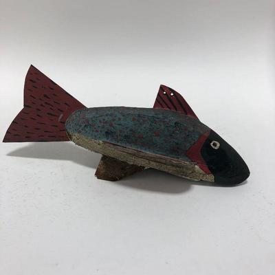 .97. Vintage Folk Art Fish Decoy