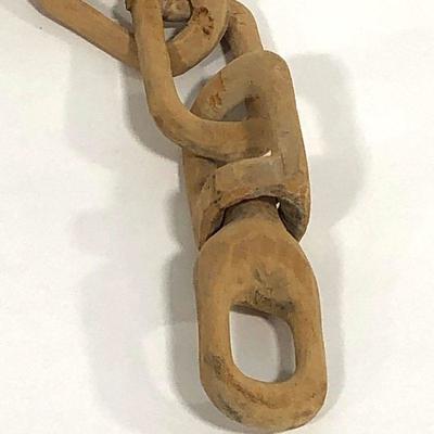 .117. Folk Art Wooden Chain