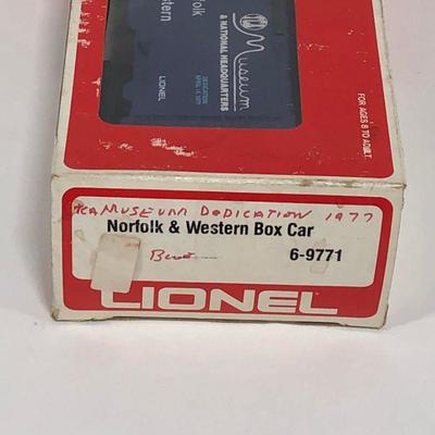 .123. Two Vintage Lionel Cars