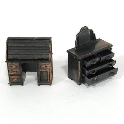 .151. Set of 11 Die-Cast Miniatures