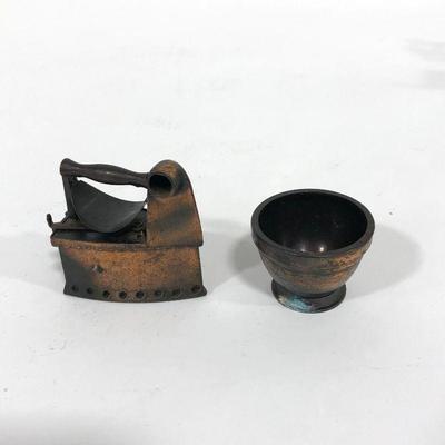 .151. Set of 11 Die-Cast Miniatures