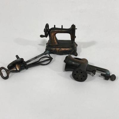 .153. Lot of Five Die-Cast Miniatures