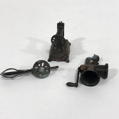 .153. Lot of Five Die-Cast Miniatures