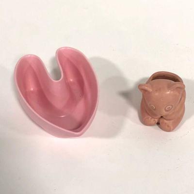 .154. Seven Pink Pottery Pieces