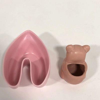 .154. Seven Pink Pottery Pieces