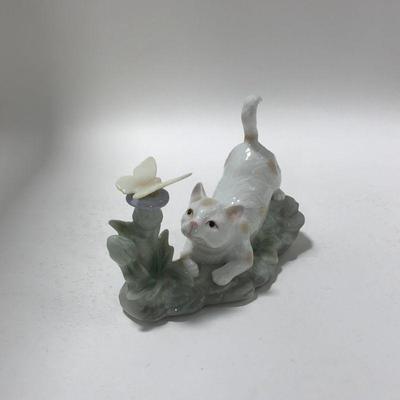 .155. Cat with Butterfly