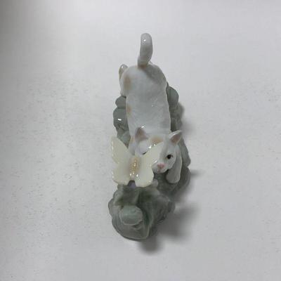 .155. Cat with Butterfly