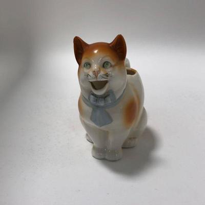 .156. Victorian era Cat Pitcher