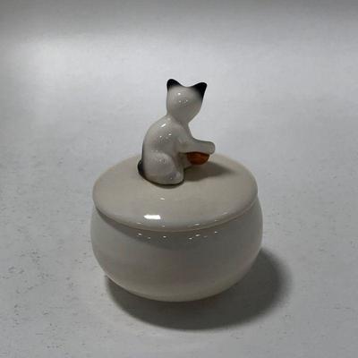 .157. Porcelain Cat Trinket Dish