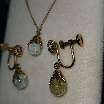14K Mecklace and Earrings 