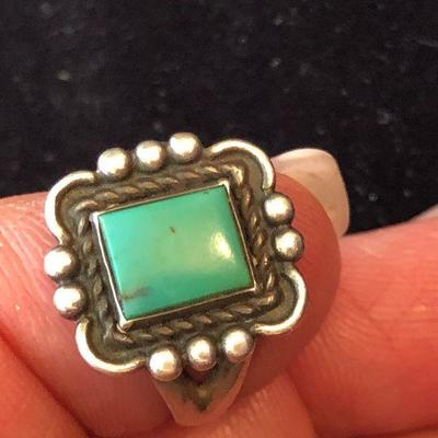 J21:  Vintage Turquoise and Sterling Silver Ring