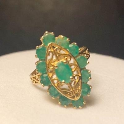 J48: 14k Gold and Emerald Ring