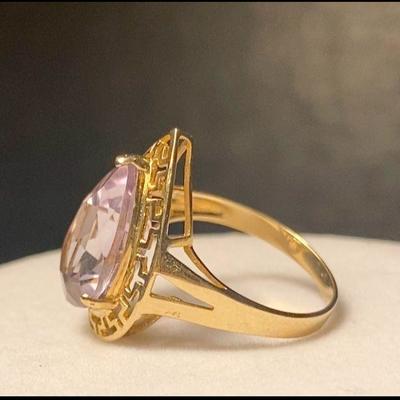 J51:  10k Gold Amethyst Ring