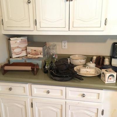 Lot 2 - Country Kitchen with Griswold Cast Iron Skillet