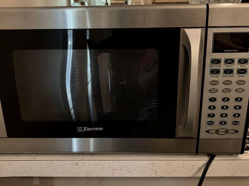 138 EMERSON MICROWAVE