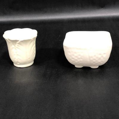 .161. Six Creme/Ivory Planters