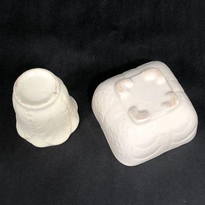 .161. Six Creme/Ivory Planters