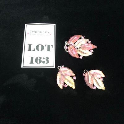 .163. Lisner Pink Thermoset & Rhinestone Set