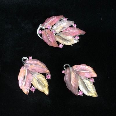 .163. Lisner Pink Thermoset & Rhinestone Set