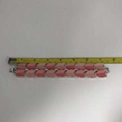 .164. Lisner Pink Thermoset Set