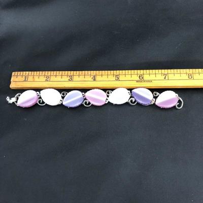 .166. Lisner Purple Thermoset Set