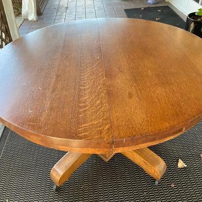 DINING TABLE QUARTER SAWN OAK - ROUND WITH THREE LEAVES/INSERTS 1950's