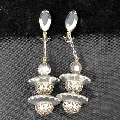 .171. Marked Vintage Earrings