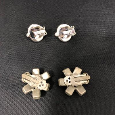 .171. Marked Vintage Earrings