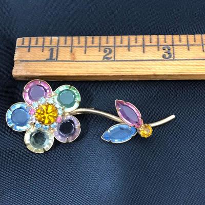 .172. Massive Unmarked Brooch Lot
